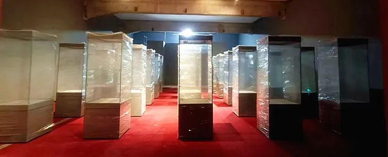 国产免费va中文在线观看-欧美精品一区视频-美国《性船》无删减-av在线百合一区-永久在线精品免费视频观看与华源彤达合作北京民生现代美术馆全新低反射玻璃展柜(图4)